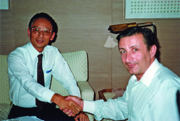 テダス社(フィンランド)に初の第1号機のバンド製造ラインを輸出-1